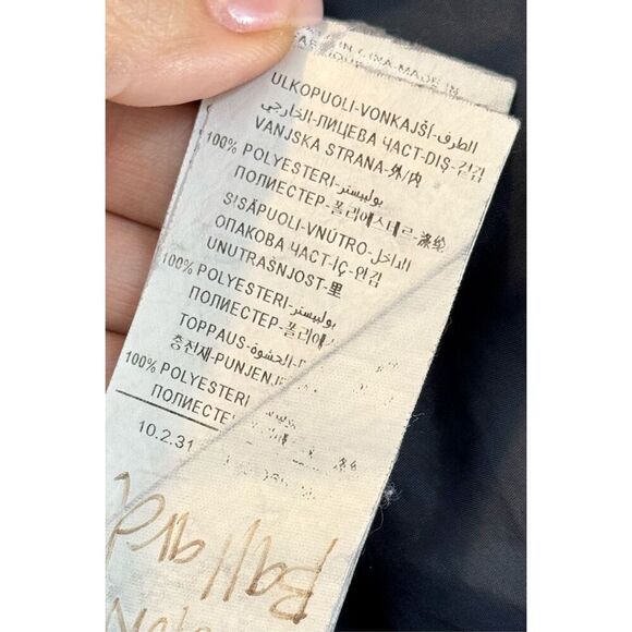 VINTAGE UNITED COLORS OF BENETTON KIDS PUFFER JACKET LARGE - Picture 10 of 14